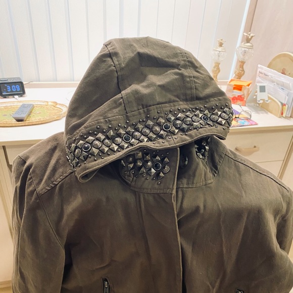 Women’s knee length jacket - Picture 2 of 4